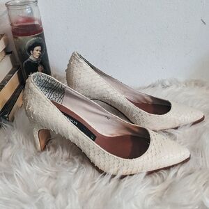 Matt Bernson Beige Croc Leather Pumps - Anthropologie 7